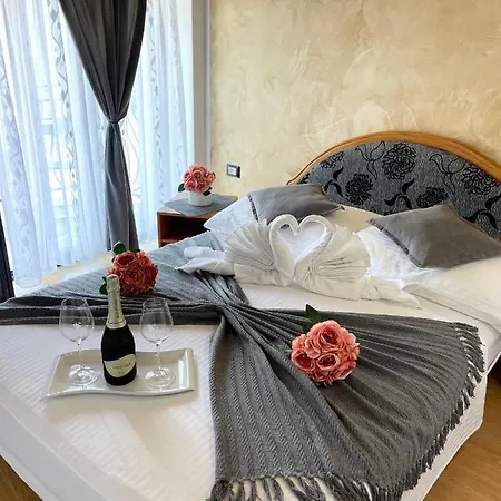 Valentino 3*